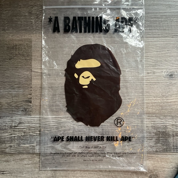 BAPE cream tee with Camo - Picture 5 of 5